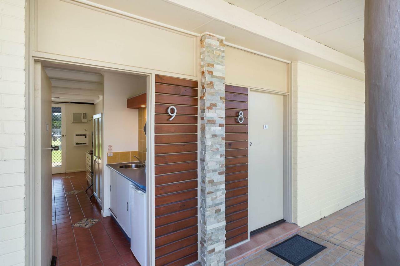 Black Dolphin Motel & Apartments Merimbula Exterior photo