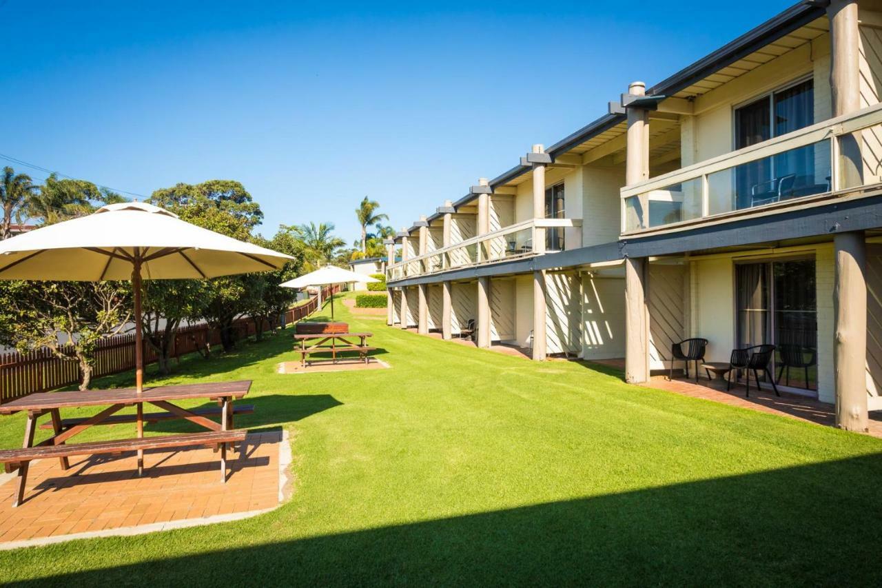Black Dolphin Motel & Apartments Merimbula Exterior photo