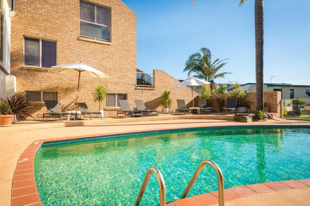 Black Dolphin Motel & Apartments Merimbula Exterior photo