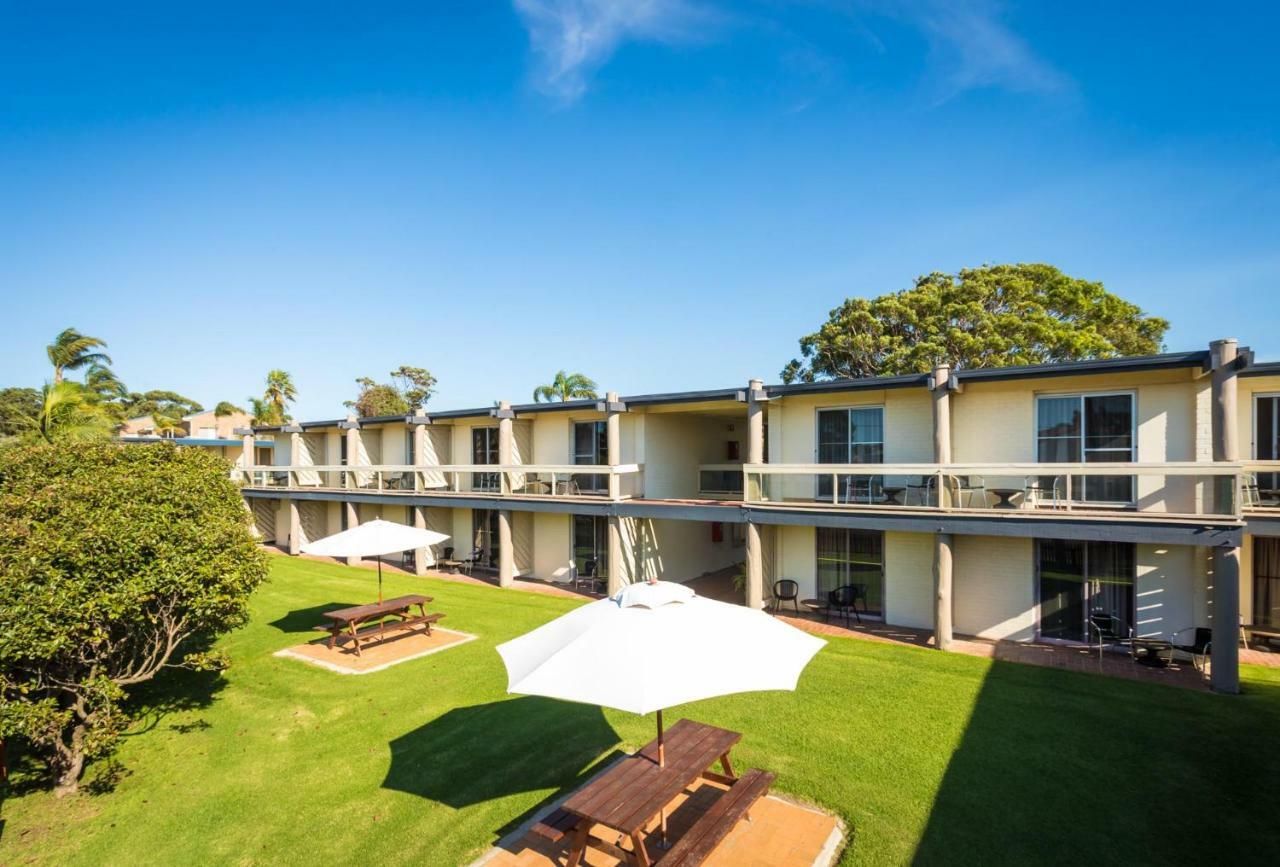 Black Dolphin Motel & Apartments Merimbula Exterior photo